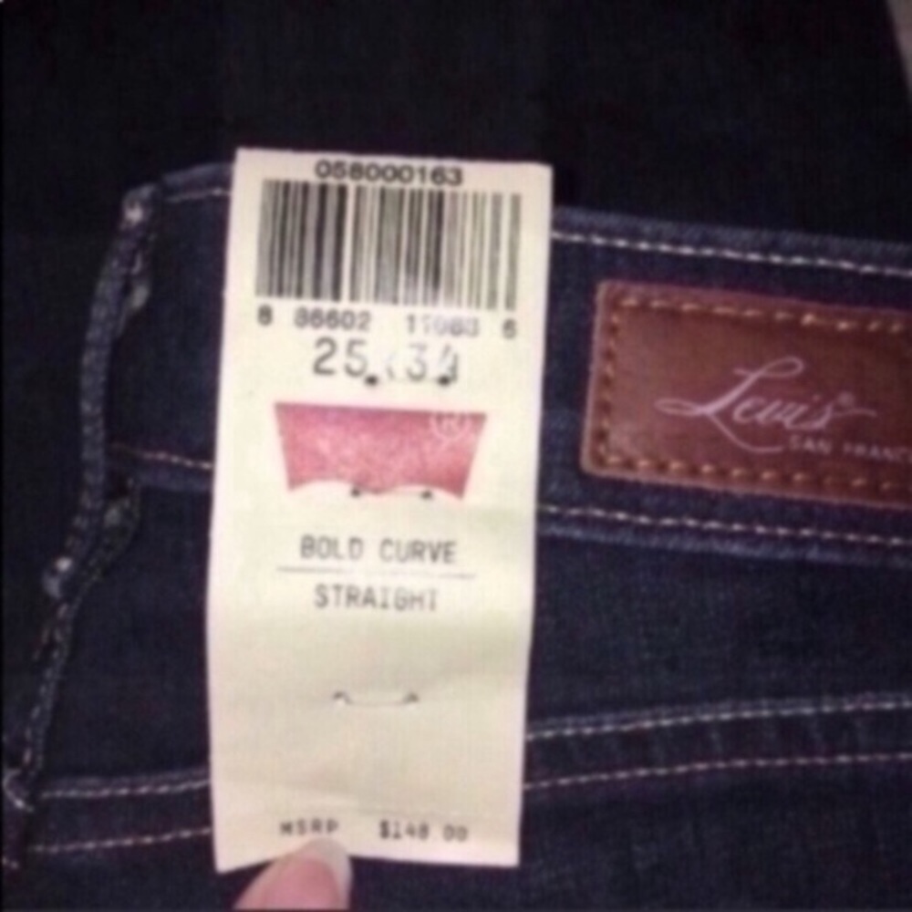 NWT Levi's Bold Curve Straight Leg Denim - Picture 2 of 6